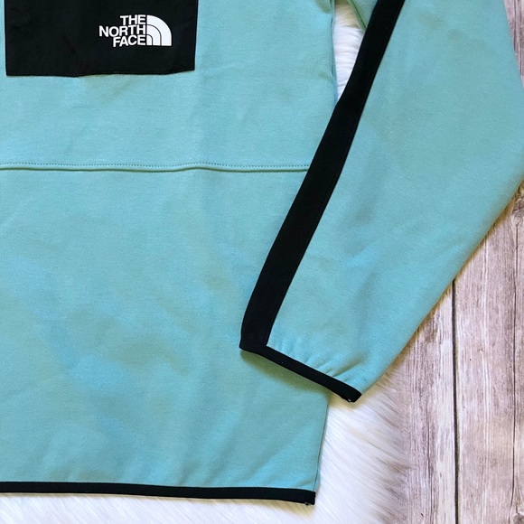 The North Face Men’s TNF Tech Crew In Wasabi - Picture 2 of 8